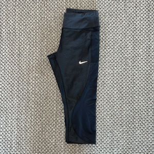 Dri-Fit NIKE Collection Shine Capri Leggings